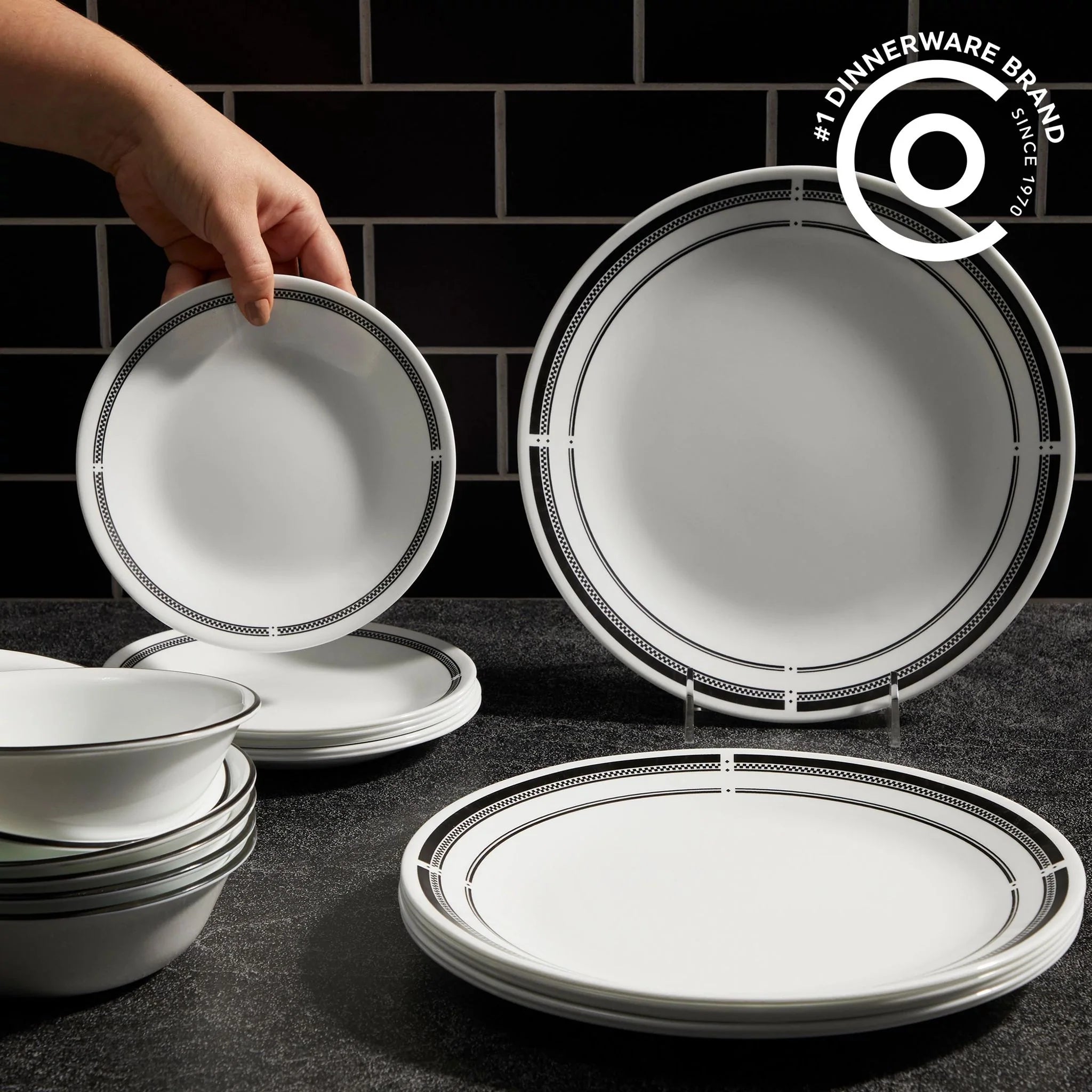 Corelle Modern Dinnerware Corelle? Brasserie 18-piece Dinnerware Set, Service for 6 - Image 3