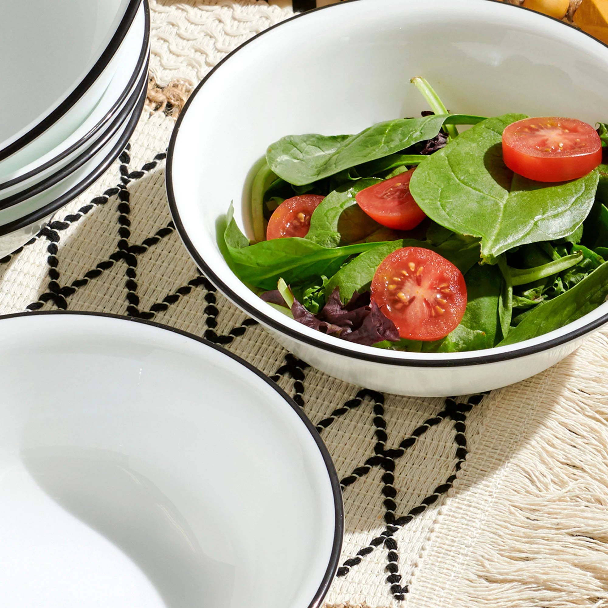 Corelle Modern Dinnerware Corelle? Delicate Grid 18-piece Dinnerware Set, Service for 6 - Image 2